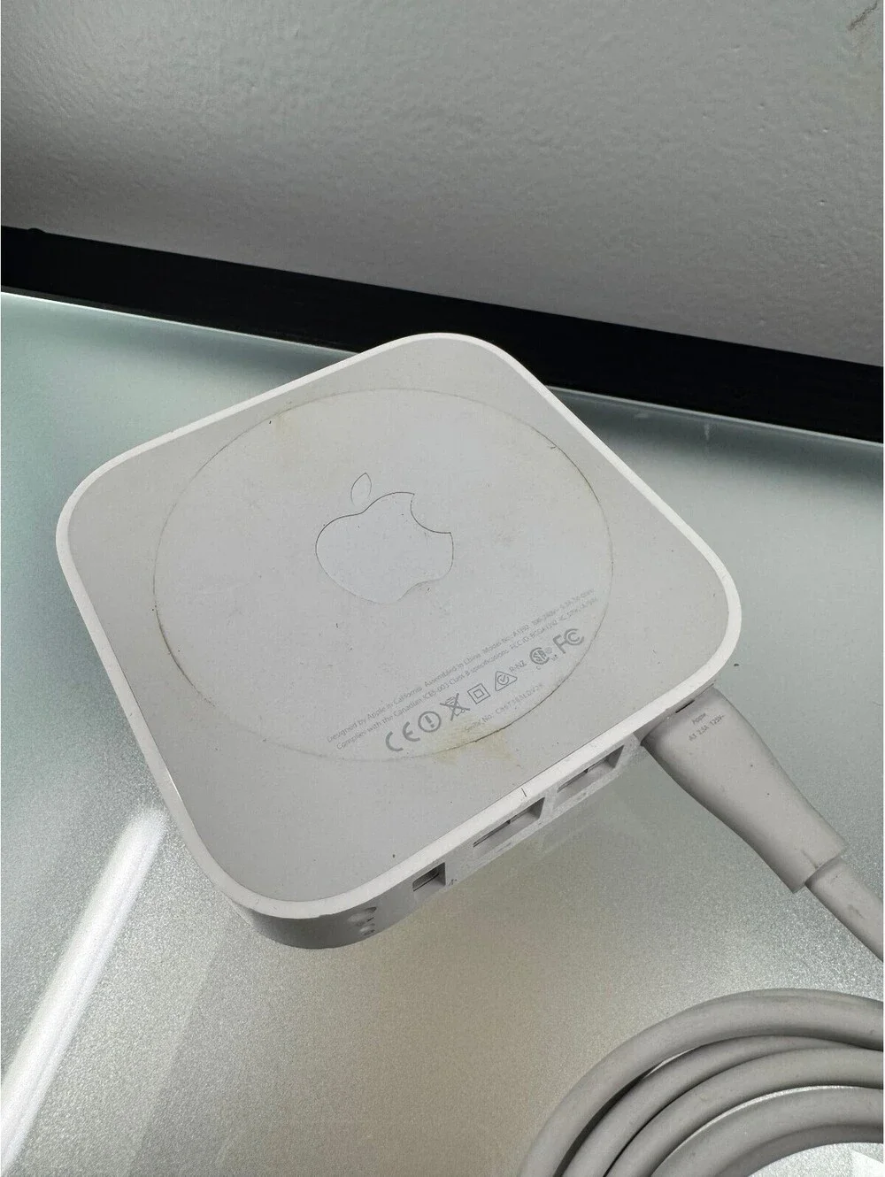Apple AirPort Express A1470 Wi-Fi Base Station Router w/Cord